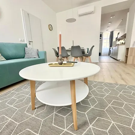 Mecset Design Apartment
